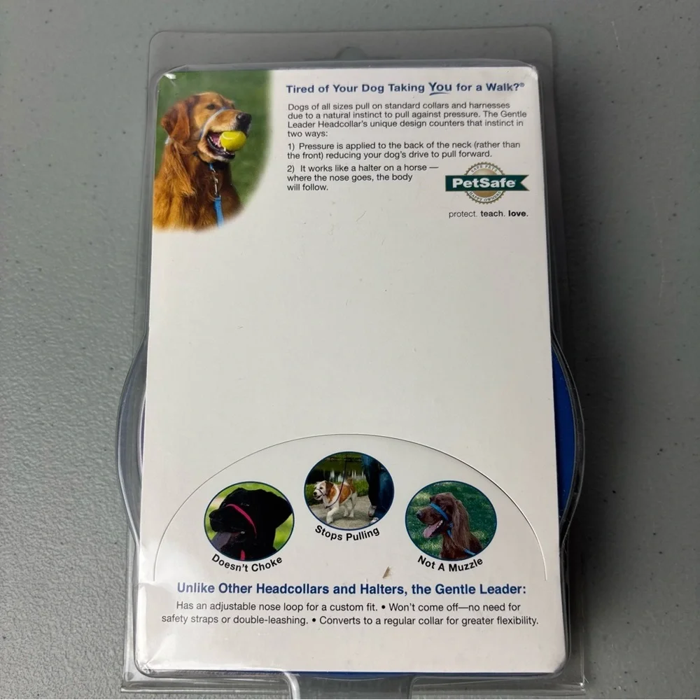 PetSafe Gentle Leader Headcollar Small Breed Up to 25 pounds Dog Collar DVD
